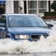 Jaga Kecepatan Mobil saat Menerobos Banjir Cegah Air Intake Tersedak